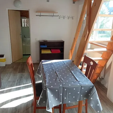 U Rod Domu, Apartman, Ubytovani, 2km Od Centra Apartman Hradec Králové